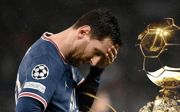 Quả bóng vàng 2022 – Messi bị gạch tên,Mbappe tự đề cử