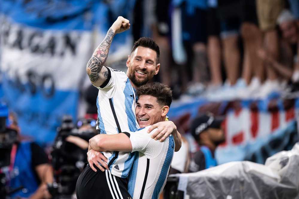 Argentina vào tứ kết World Cup 2022